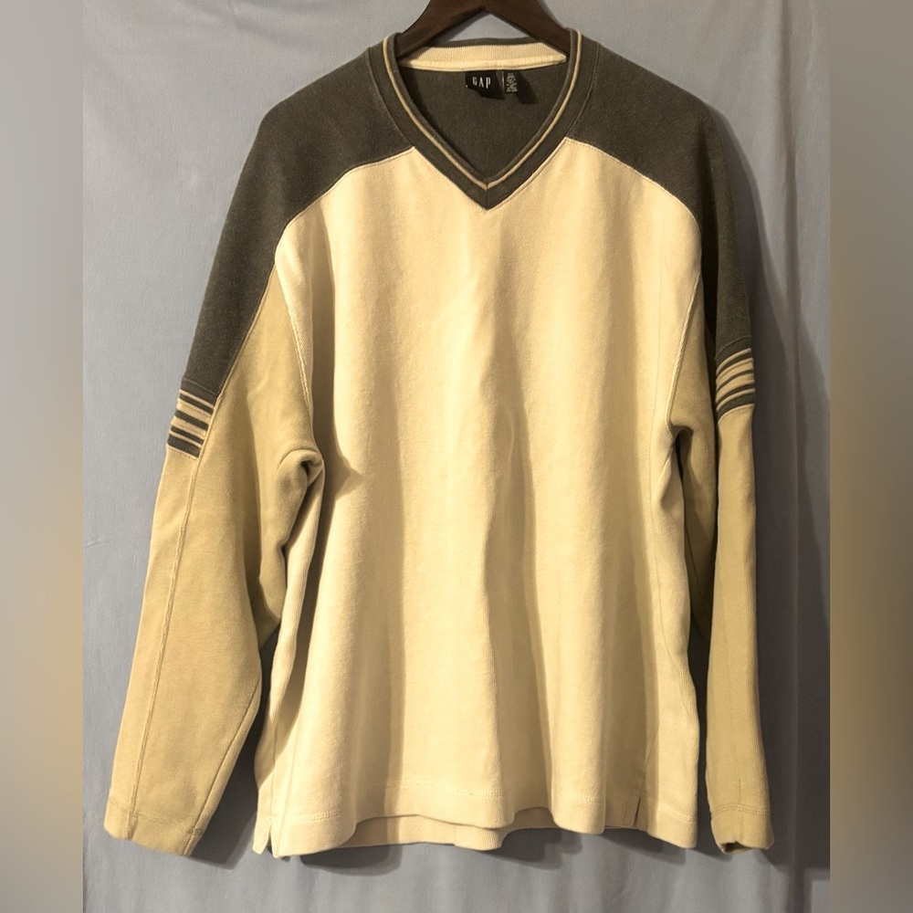 Men’s 100% Cotton Beige and Gray Gap V-Neck Knit Pullover Size XXL